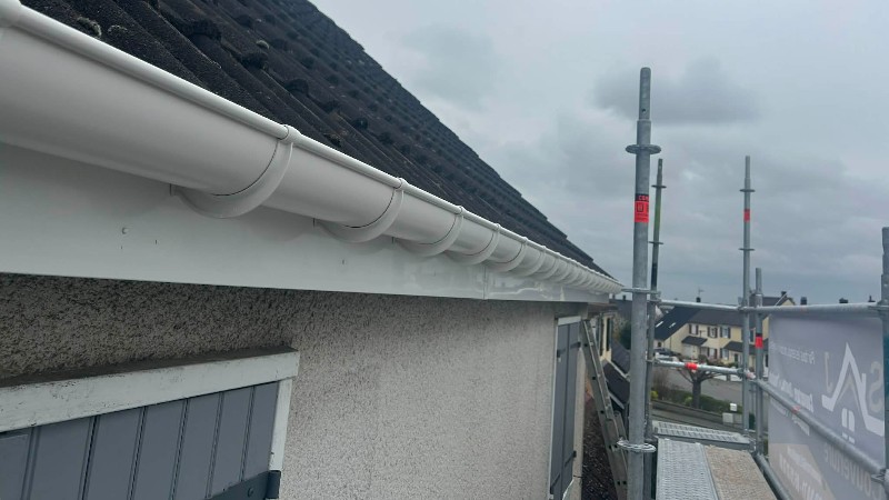 Remplacement de gouttières en PVC Blanc MEP / Remplacement des sous-faces en PVC Mep